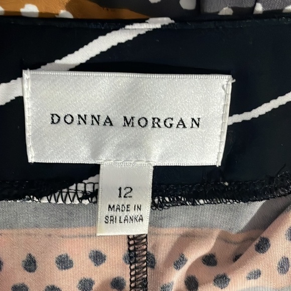 DONNA MORGAN - Women’s Patterned Dress! - Picture 7 of 7
